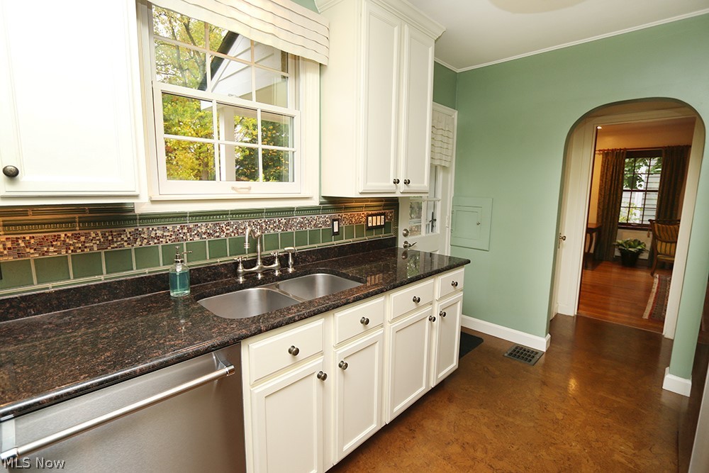 Indianola Hlnds Clintonville Glen Echo Ravine - Residential