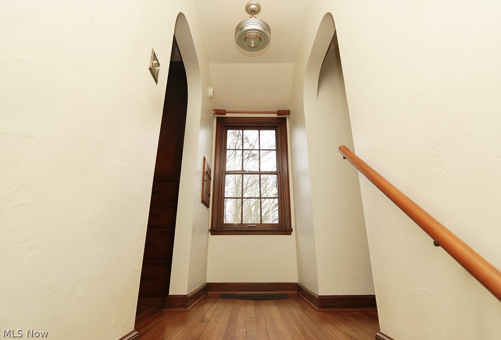 Indianola Hlnds Clintonville Glen Echo Ravine - Residential