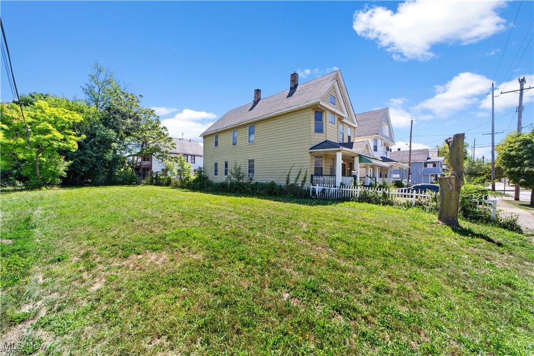 L Beckmans Resub - Land