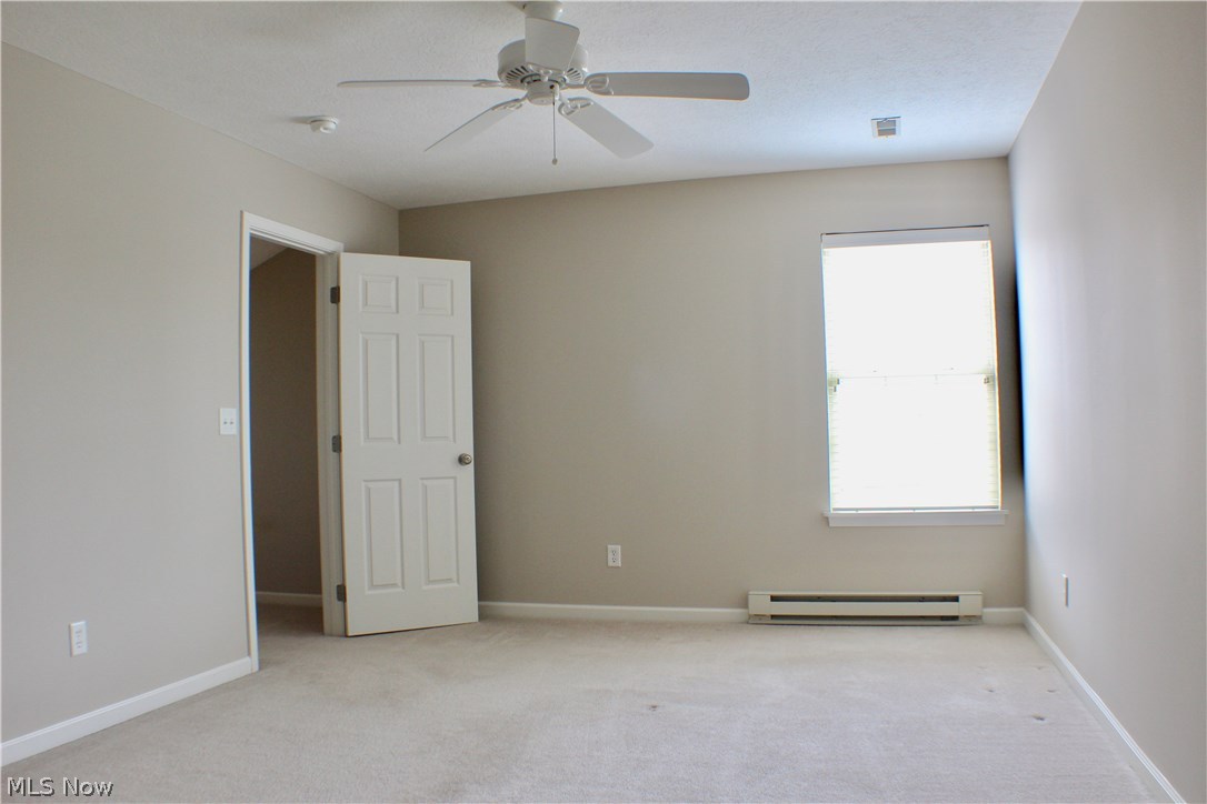 Creekside/Pleasant Lakes Condo - Residential