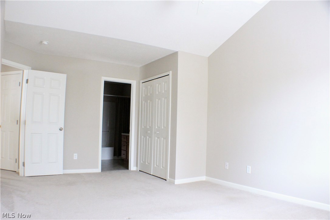 Creekside/Pleasant Lakes Condo - Residential