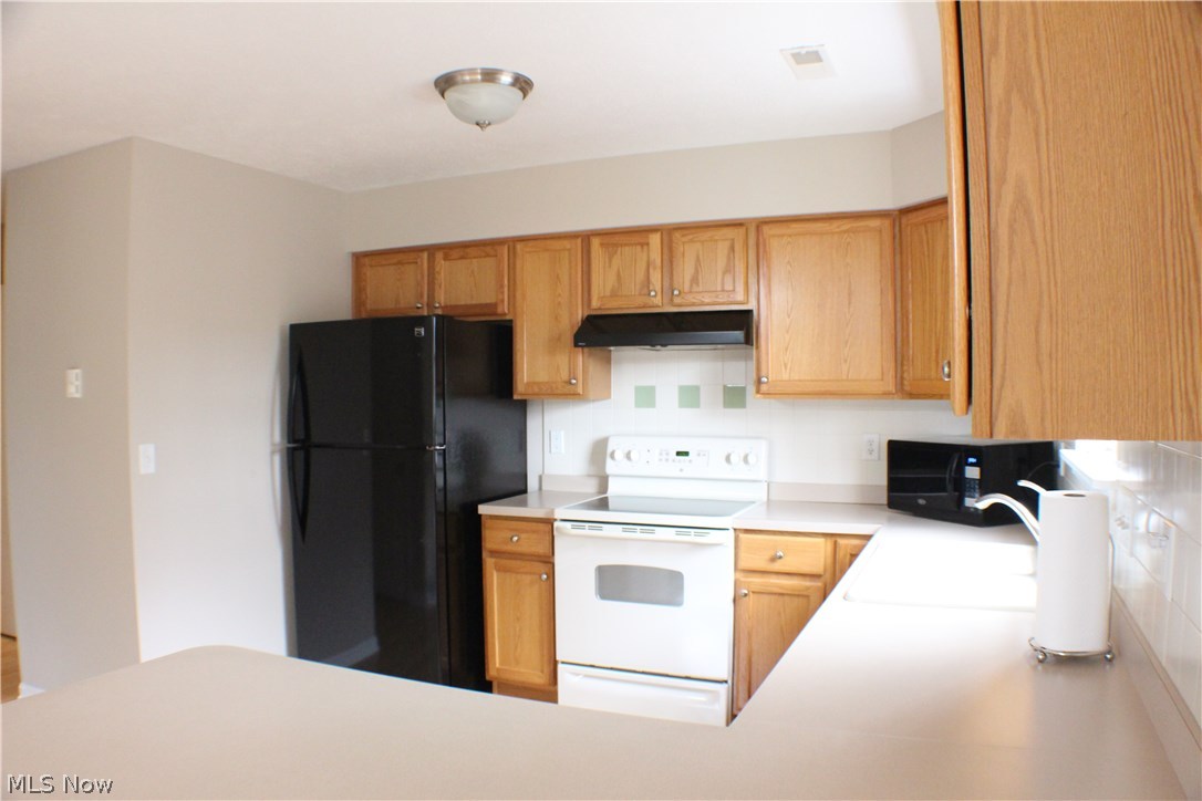 Creekside/Pleasant Lakes Condo - Residential