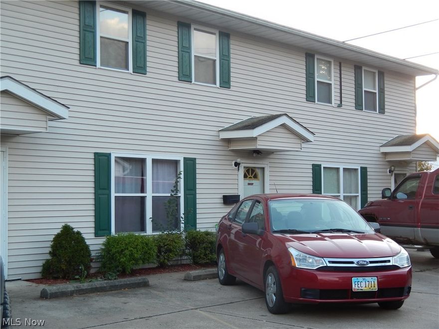 This is a 6 unit apt. building in Newcomerstown, 100% occupied at the time. Each unit has 2 bedrooms 1 bath.