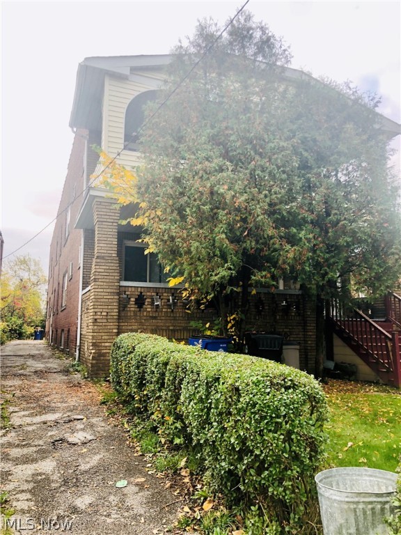 L A Kelly - Residential Income