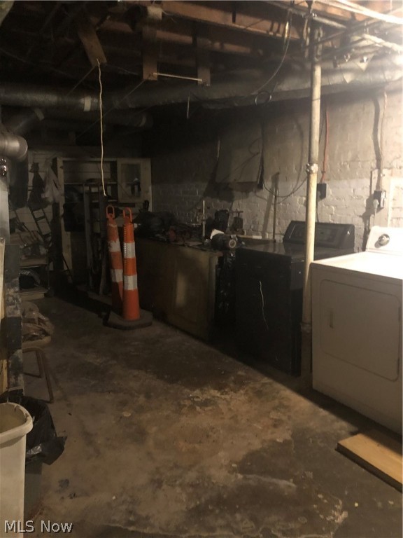 L A Kelly - Residential Income