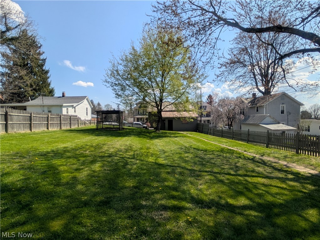 114 W Sheridan Avenue