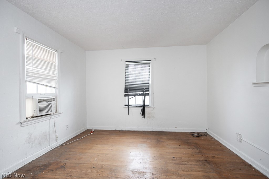 Cleveland Heights Blvd - Residential