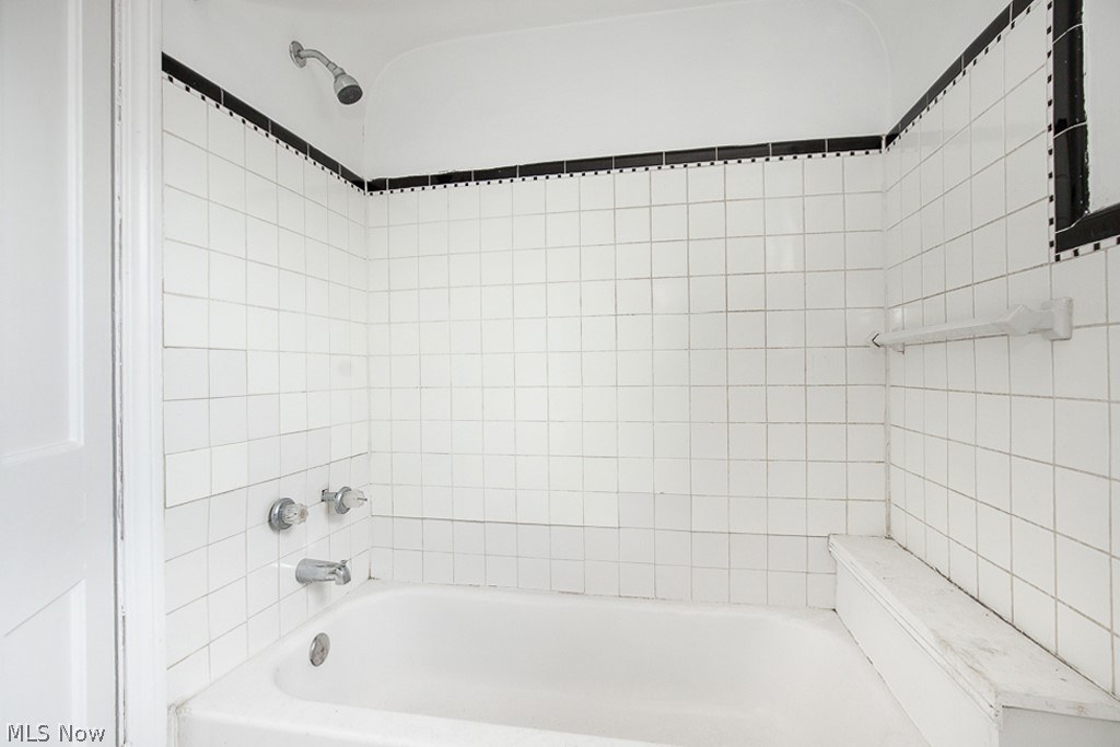 Cleveland Heights Blvd - Residential