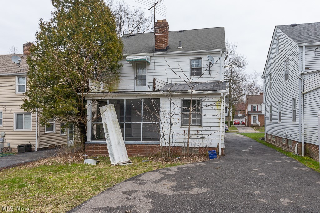 Cleveland Heights Blvd - Residential