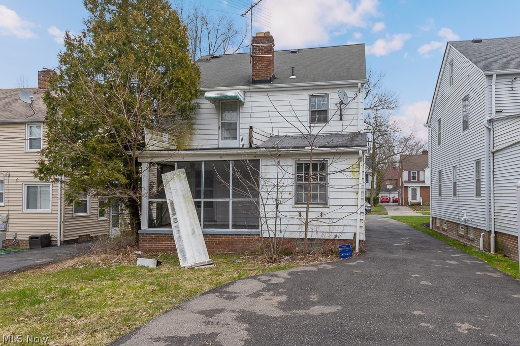 Cleveland Heights Blvd - Residential