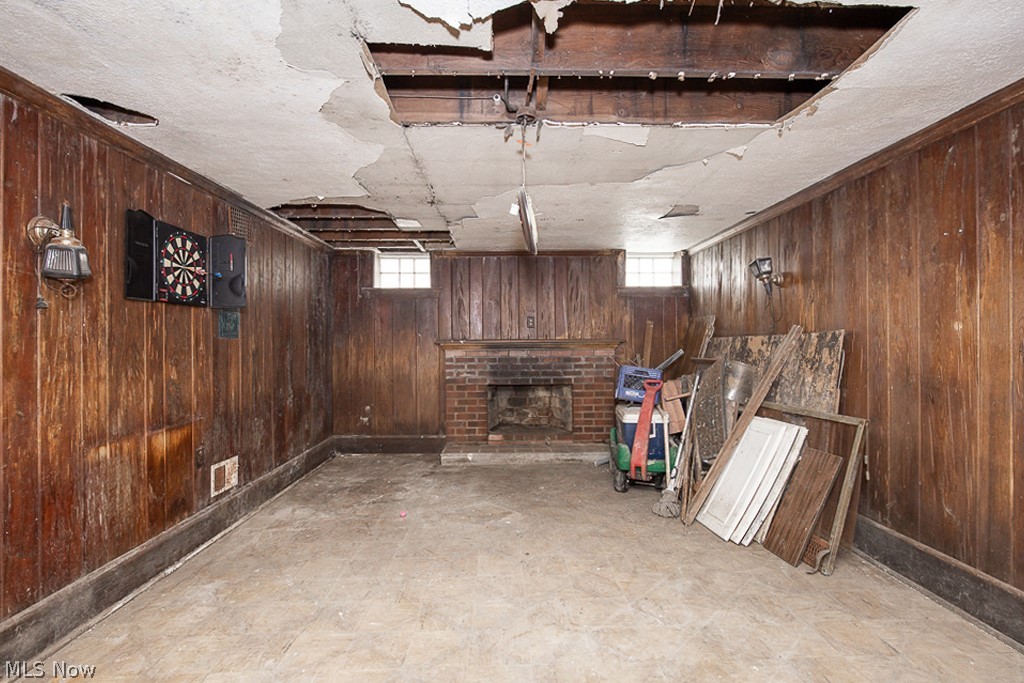 Cleveland Heights Blvd - Residential