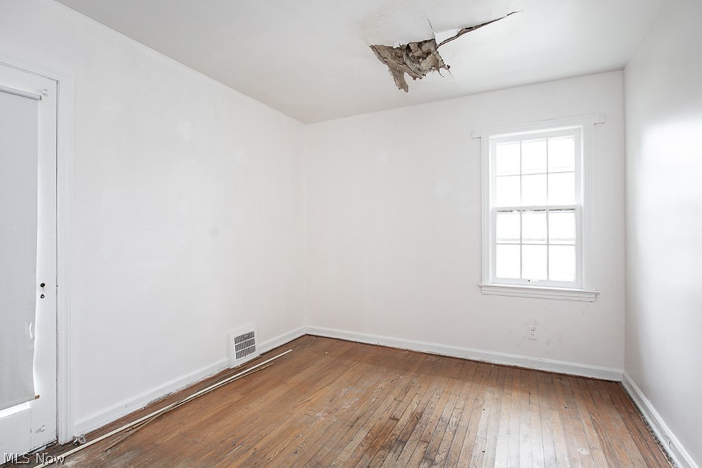 Cleveland Heights Blvd - Residential