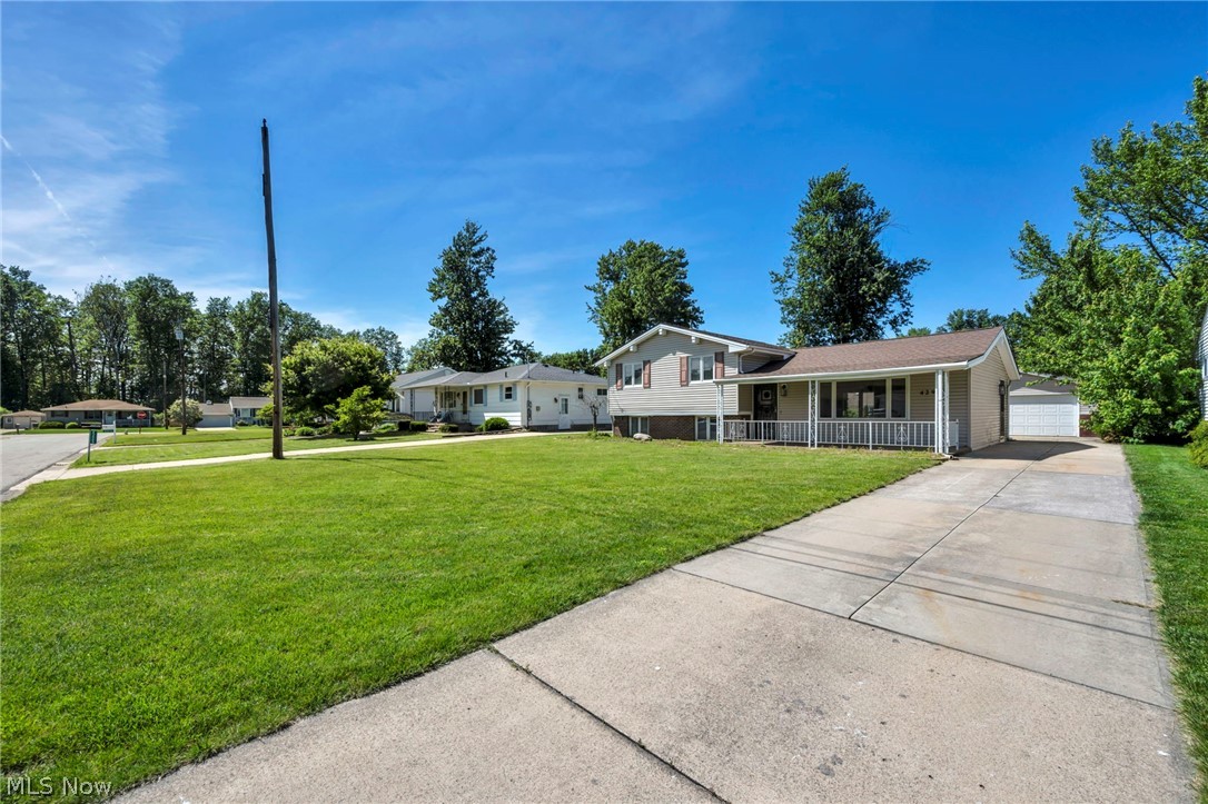 42988 Woodhill Drive