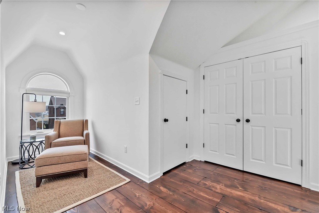 Broadview Companys South Hill - Residential