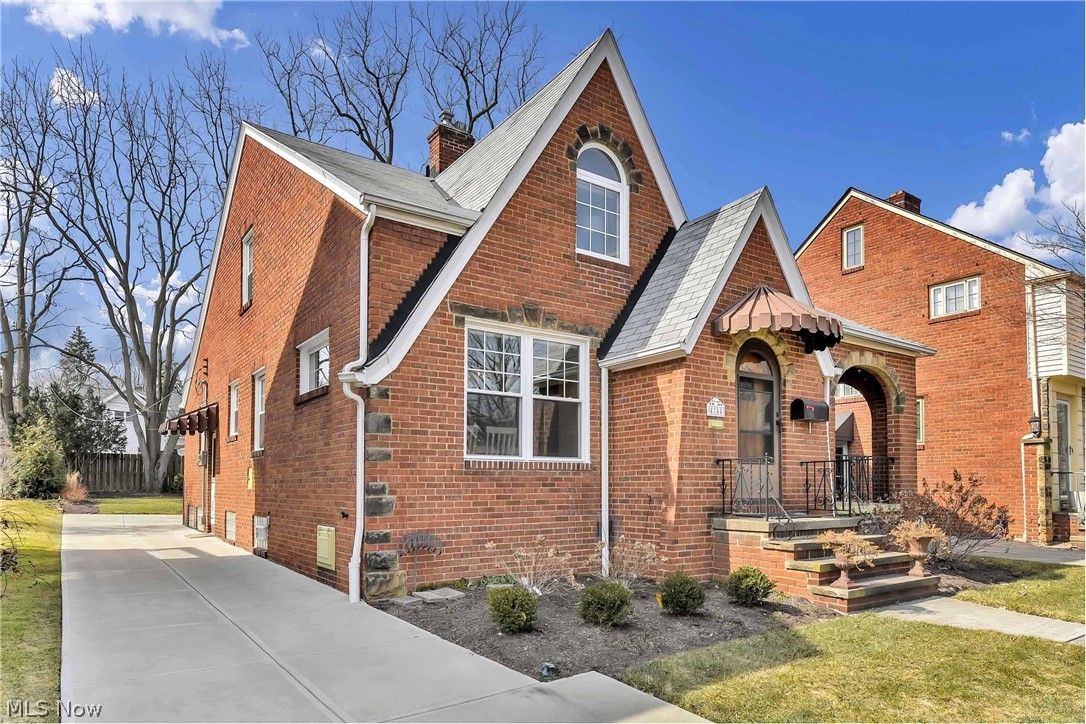 Broadview Companys South Hill - Residential