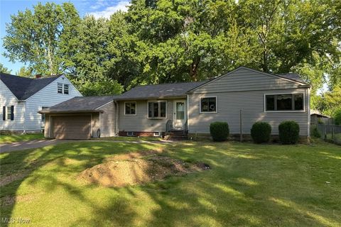 6790 Big Creek Parkway, Middleburg Heights, OH 44130 - #: 5153154