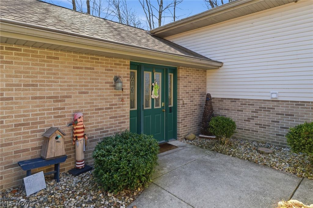 Photo of 843 Wildwood Drive, Willard, OH 44890 (MLS # 5199690)