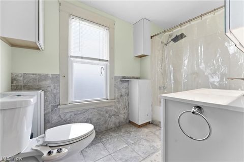 Tiny photo for 2625 E Erie Avenue, Lorain, OH 44052 (MLS # 5187492)