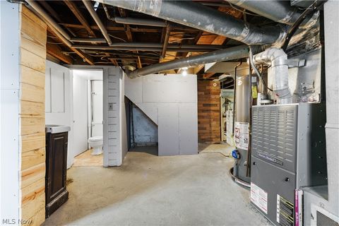 Tiny photo for 2625 E Erie Avenue, Lorain, OH 44052 (MLS # 5187492)