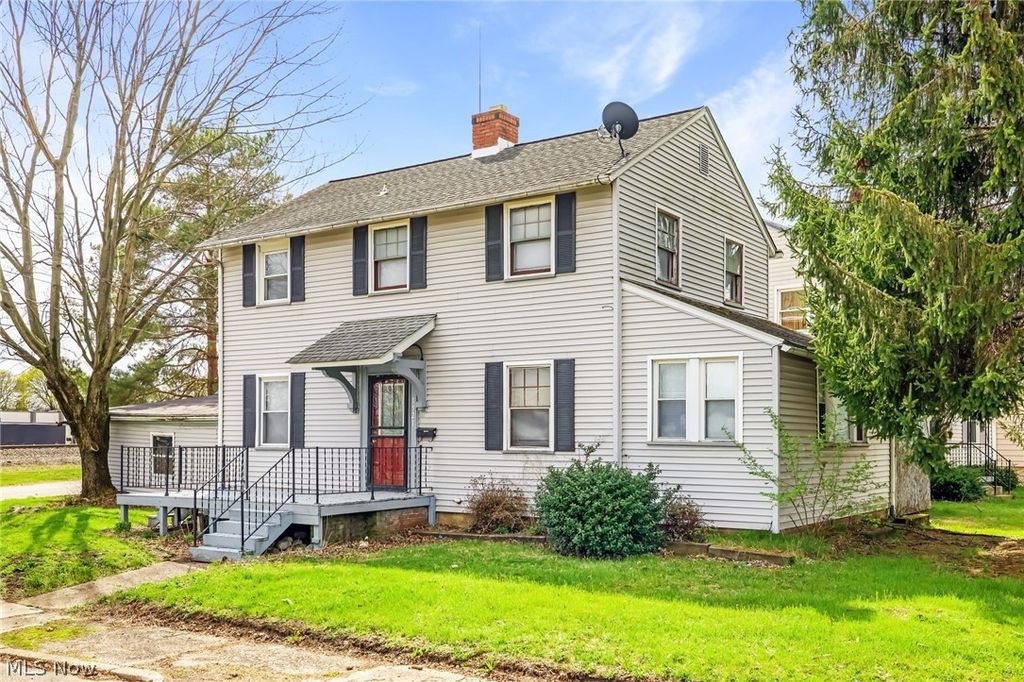 Photo of 1521 Maryland Avenue SW, Canton, OH 44710 (MLS # 5187916)