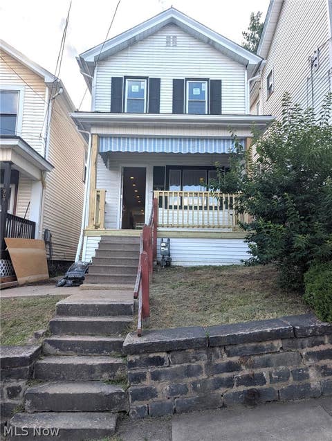 Homes For Sale - 911 May Street<br/> East Liverpool, OH 43920