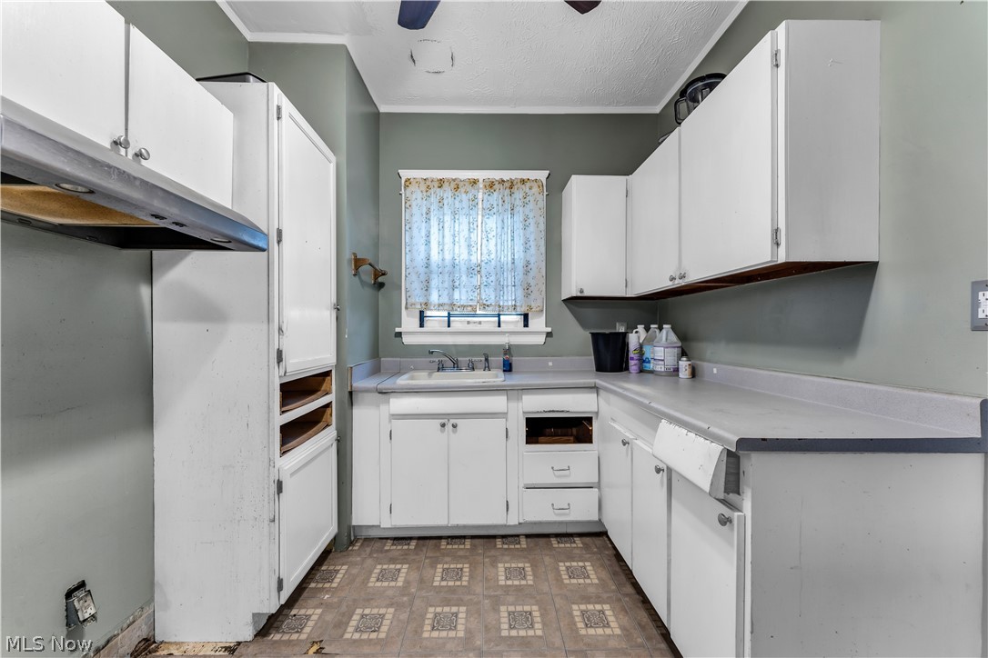 Euclid View Land Cos 01 - Residential