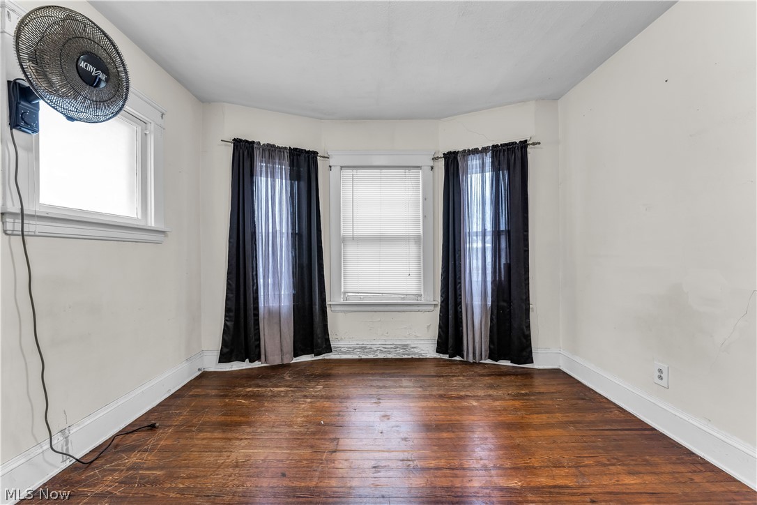 Euclid View Land Cos 01 - Residential