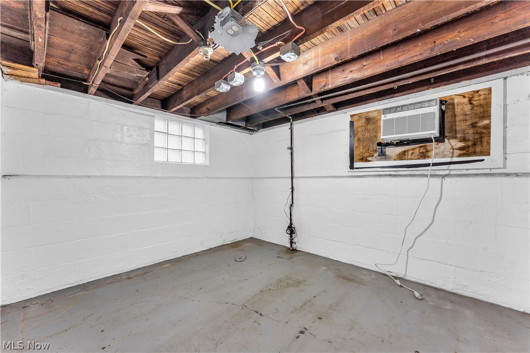 Euclid View Land Cos 01 - Residential