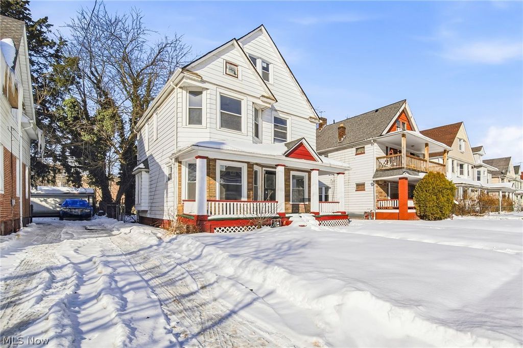 Photo of 680 E 115th Street, Cleveland, OH 44108 (MLS # 5185359)