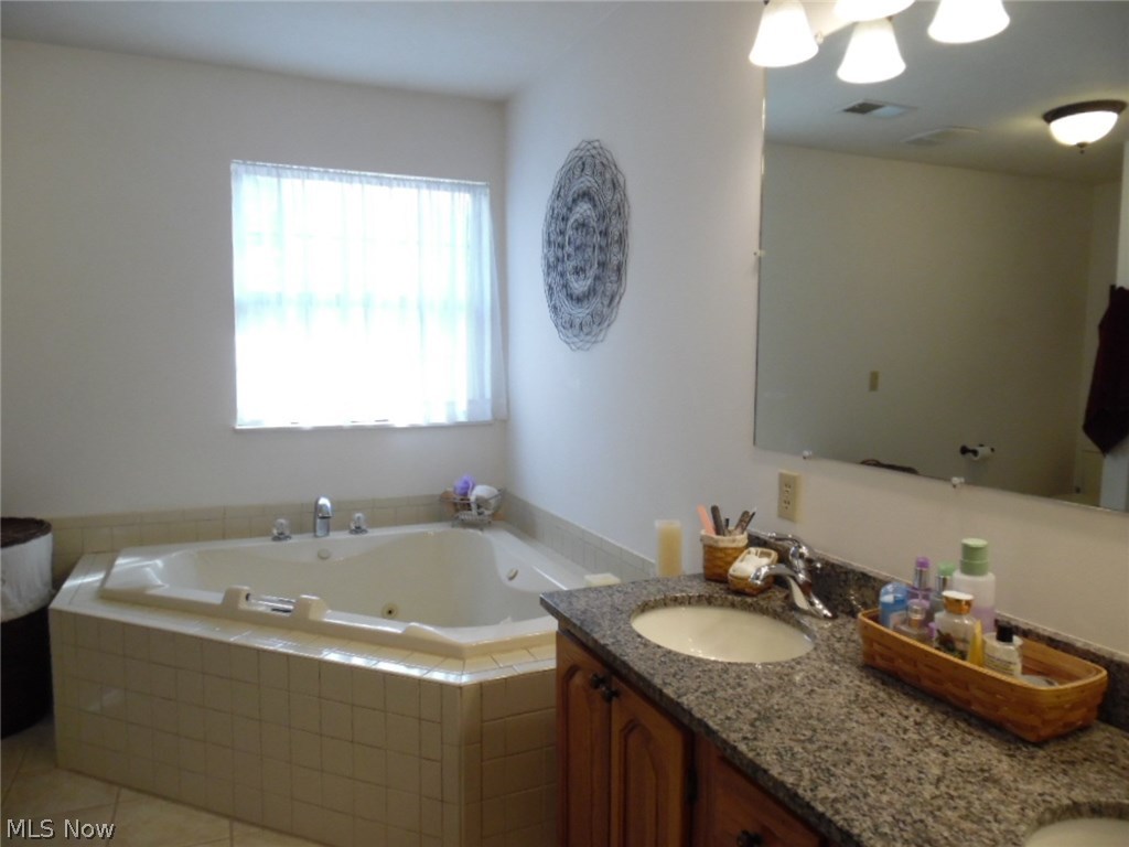 Oxbow Ph 01 01 - Residential