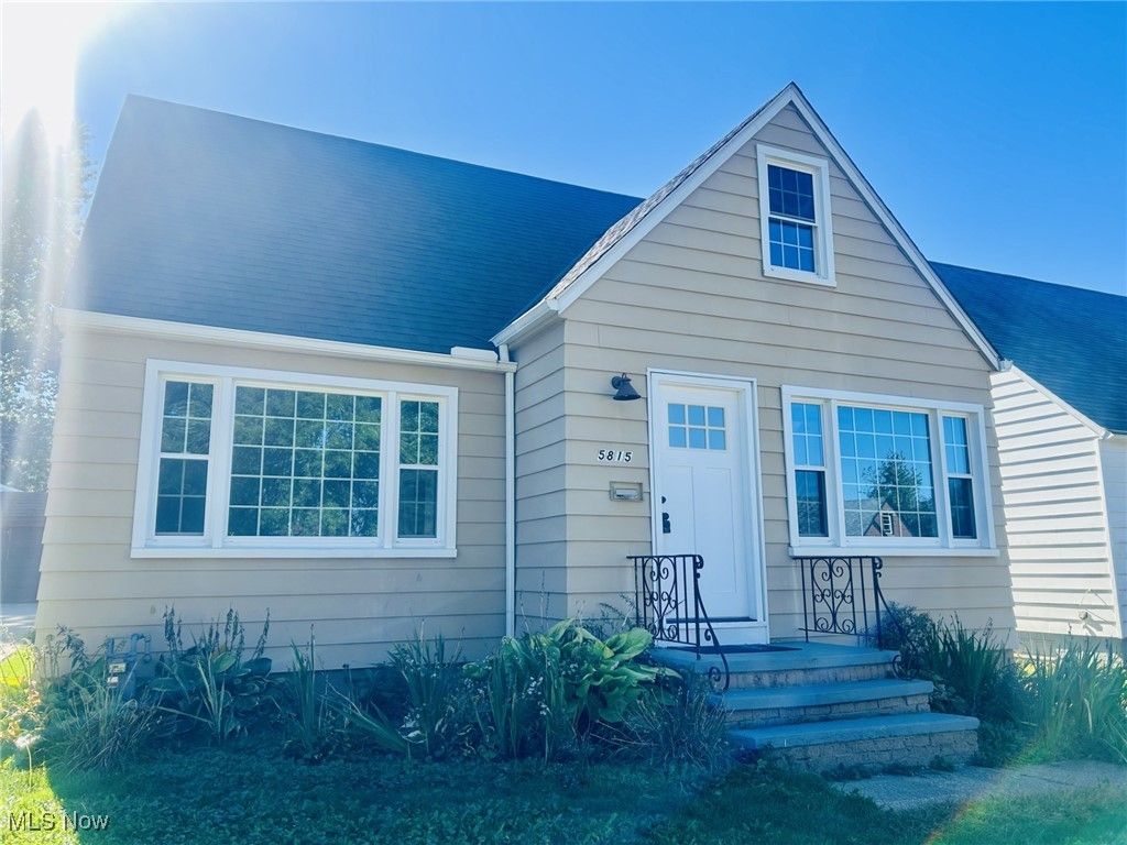 Photo of 5815 Wilber Avenue, Parma, OH 44129 (MLS # 5165414)