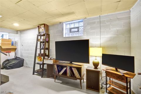 Tiny photo for 115 Grandin Road, Akron, OH 44313 (MLS # 5187538)