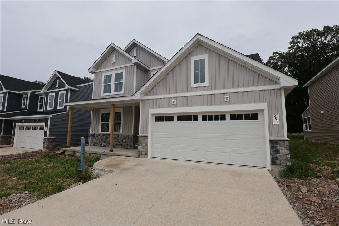 288 N Lighthouse Oval