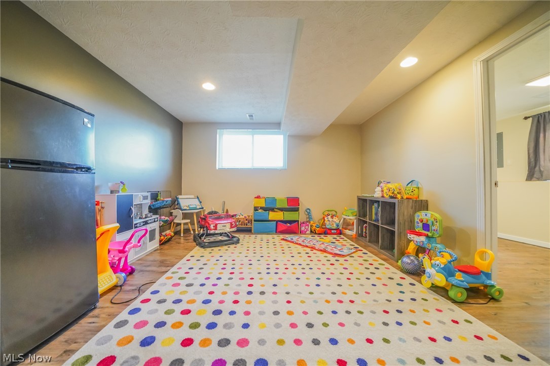 Lake Breeze - Residential