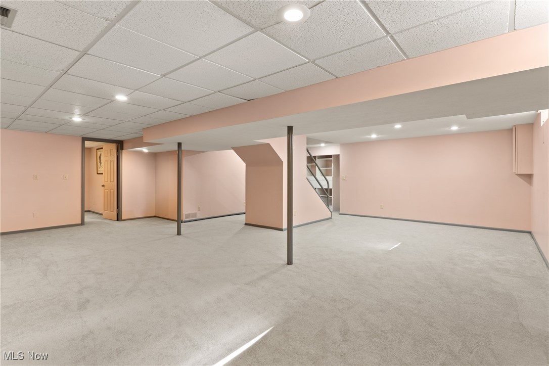 33321 N Burr Oak Drive, Solon, Ohio image 24