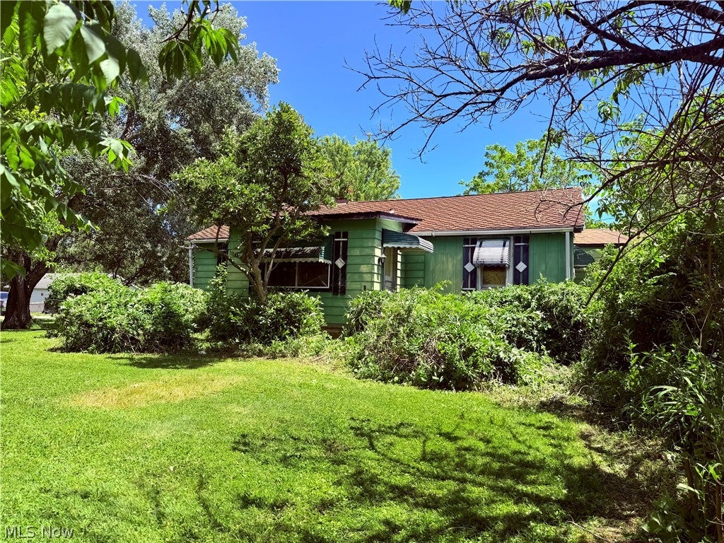 Photo of 6029 Clay Street, Madison, OH 44057 (MLS # 5218637)