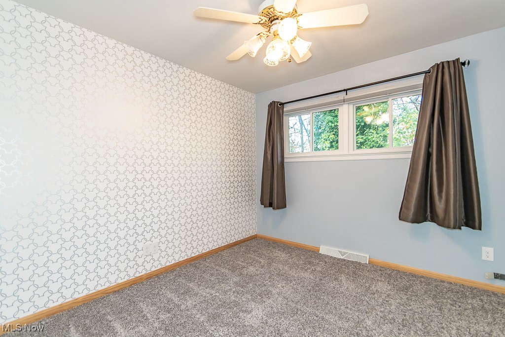 31021 Lake Shore Boulevard, Willowick, Ohio image 27