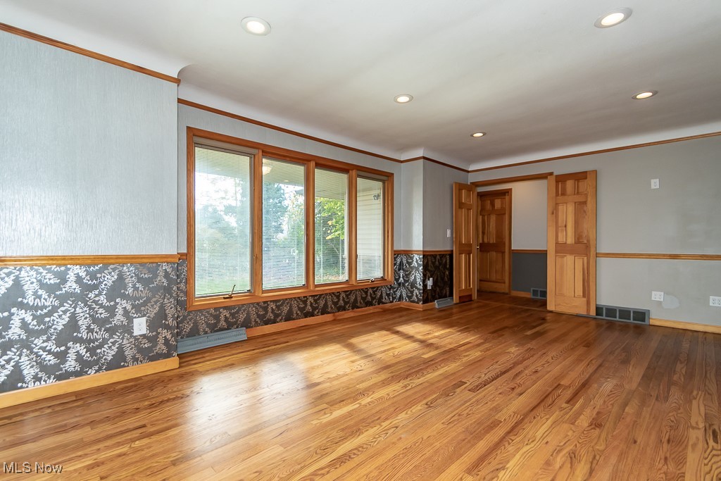 31021 Lake Shore Boulevard, Willowick, Ohio image 12
