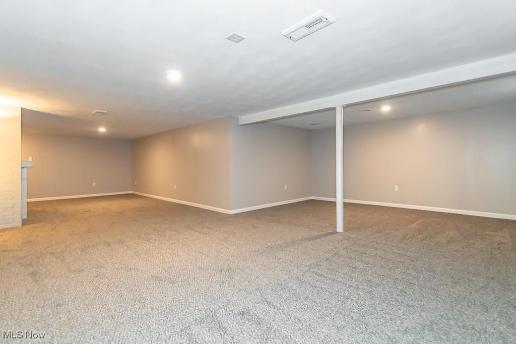 31021 Lake Shore Boulevard, Willowick, Ohio image 36