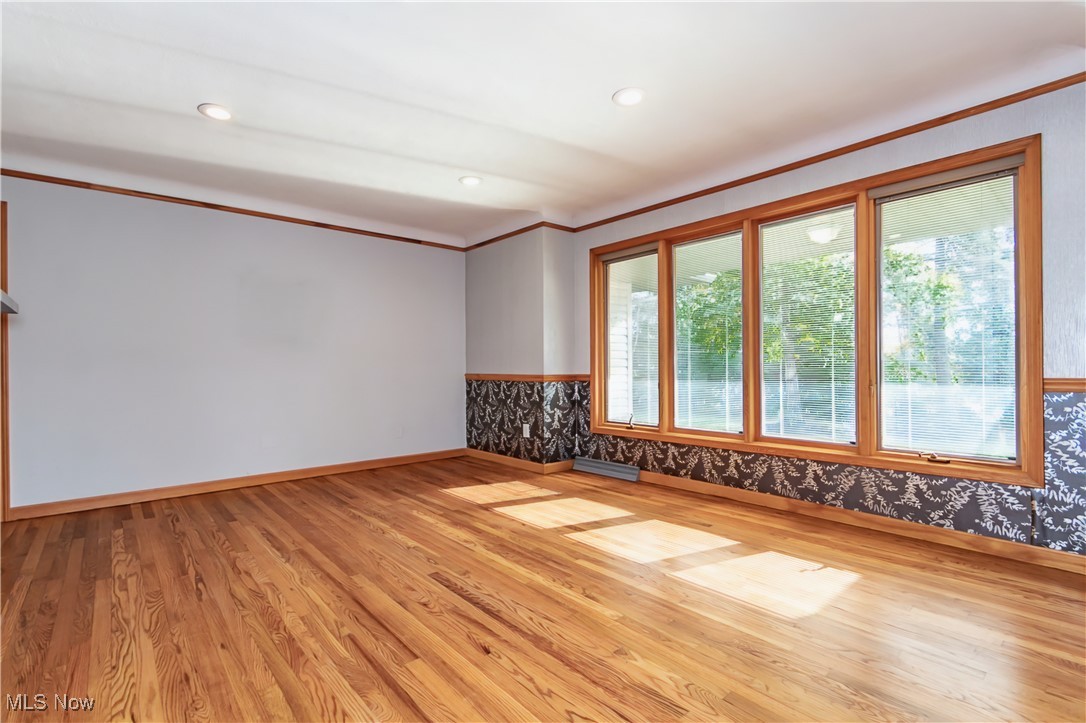 31021 Lake Shore Boulevard, Willowick, Ohio image 11