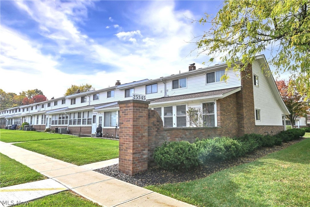 25345 Country Club Boulevard 7