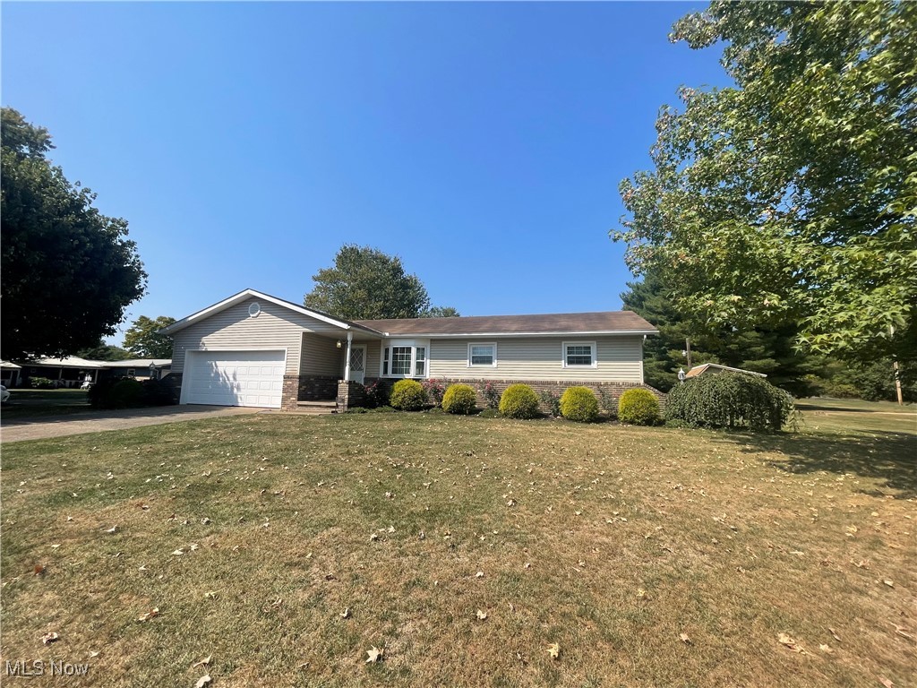 Check out this perfect ranch home in a great neighborhood surrounded by other well-kept houses. It sits on a .29-acre lot and comes with a connected extra .33-acre parcel on Ravenwood Lane. Storage shed is included.
Inside, you'll love the updated kitchen, perfect for everyday cooking. The large living room right off the kitchen is great space with fireplace and doors leading to the back deck. Formal living room is in the front of the home. The master bedroom has a half bath and separate vanity area that could easily be turned into a full bath or main floor laundry. Two more bedrooms and a full bath complete the main level.
The lower level has the potential to give you 1,266 sq. ft. of extra living space—ideal for a game room, home office, or whatever you need!
You can move in right away, immediate possession. Well and septic inspection has been done in 8/24 and is ready for transfer. This home offers lots of potential in a fantastic location—don’t miss out! Seller is offering a 1 year home warranty through APHW