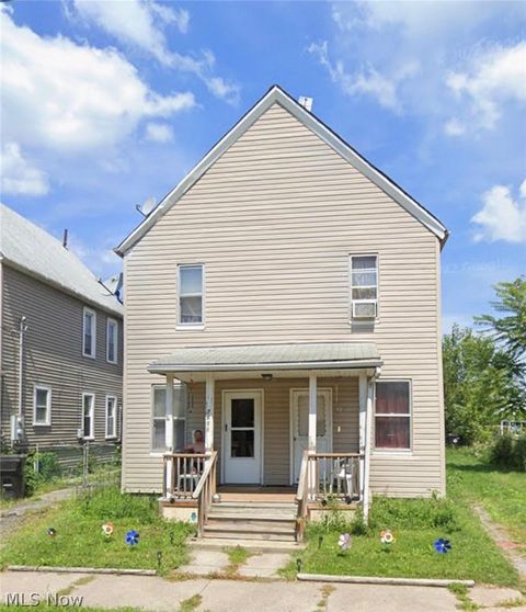 Photo of 7814 Lawn Avenue, Cleveland, OH 44102 (MLS # 5203191)