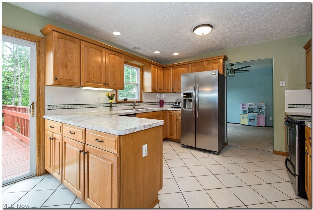 Hillside Acres 01/M Hewkos - Residential