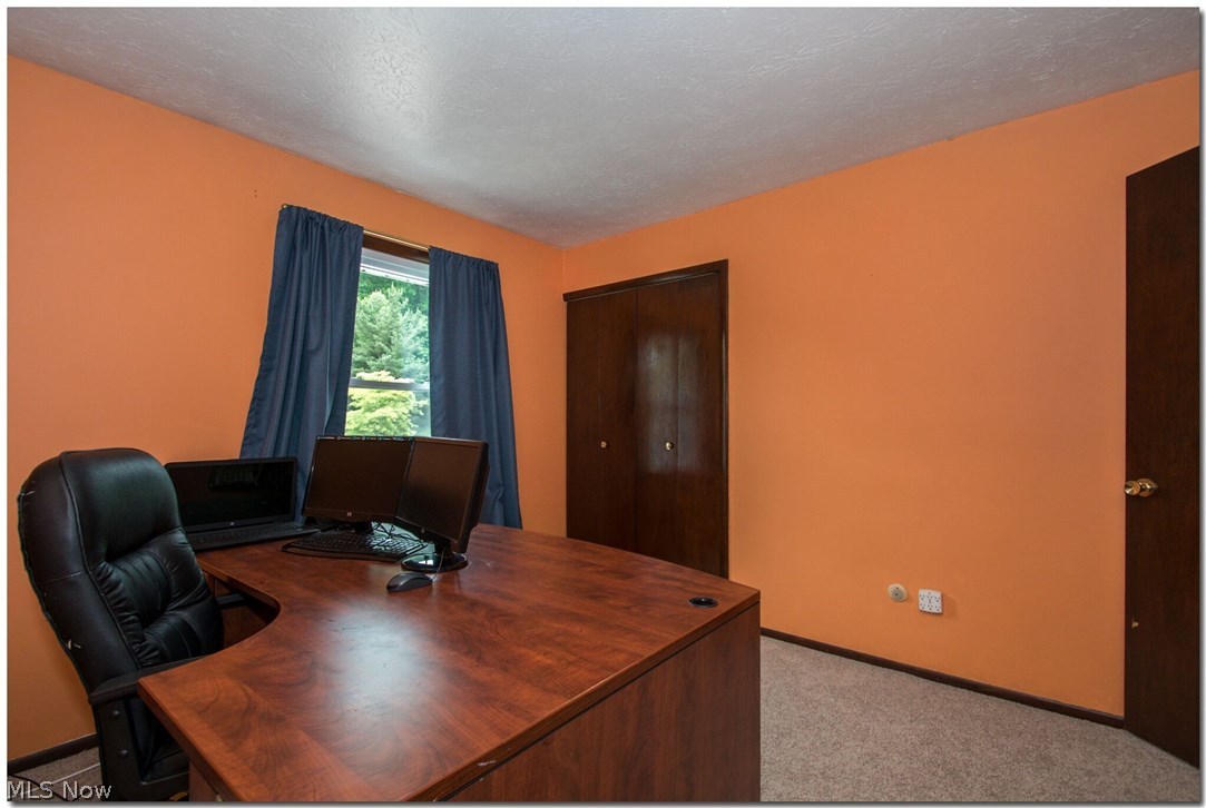 Hillside Acres 01/M Hewkos - Residential