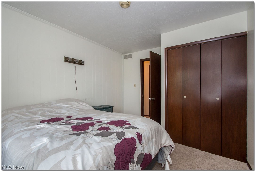 Hillside Acres 01/M Hewkos - Residential