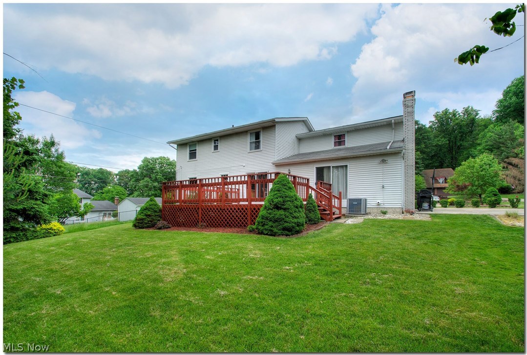 Hillside Acres 01/M Hewkos - Residential