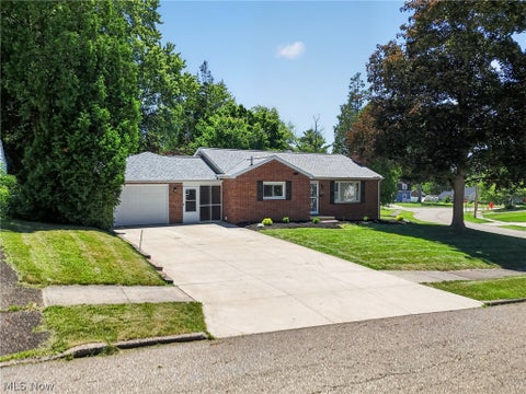 Tiny photo for 1807 Wicliff Avenue NE, Massillon, OH 44646 (MLS # 5221346)