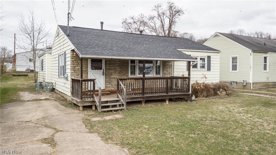 3 bedrooms and 2 baths, located on a quiet street in South Parkersburg. This home hardwood floors throughout most of the home and an awesome family room located off the back of the home and is a great space for entertaining. Home is located close to the public bus line and close to Corridor D.