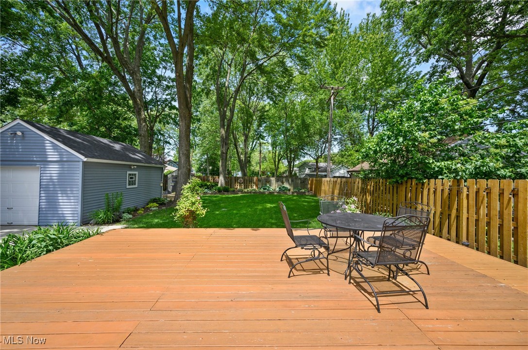 23858 Oak Lane, North Olmsted, Ohio image 31